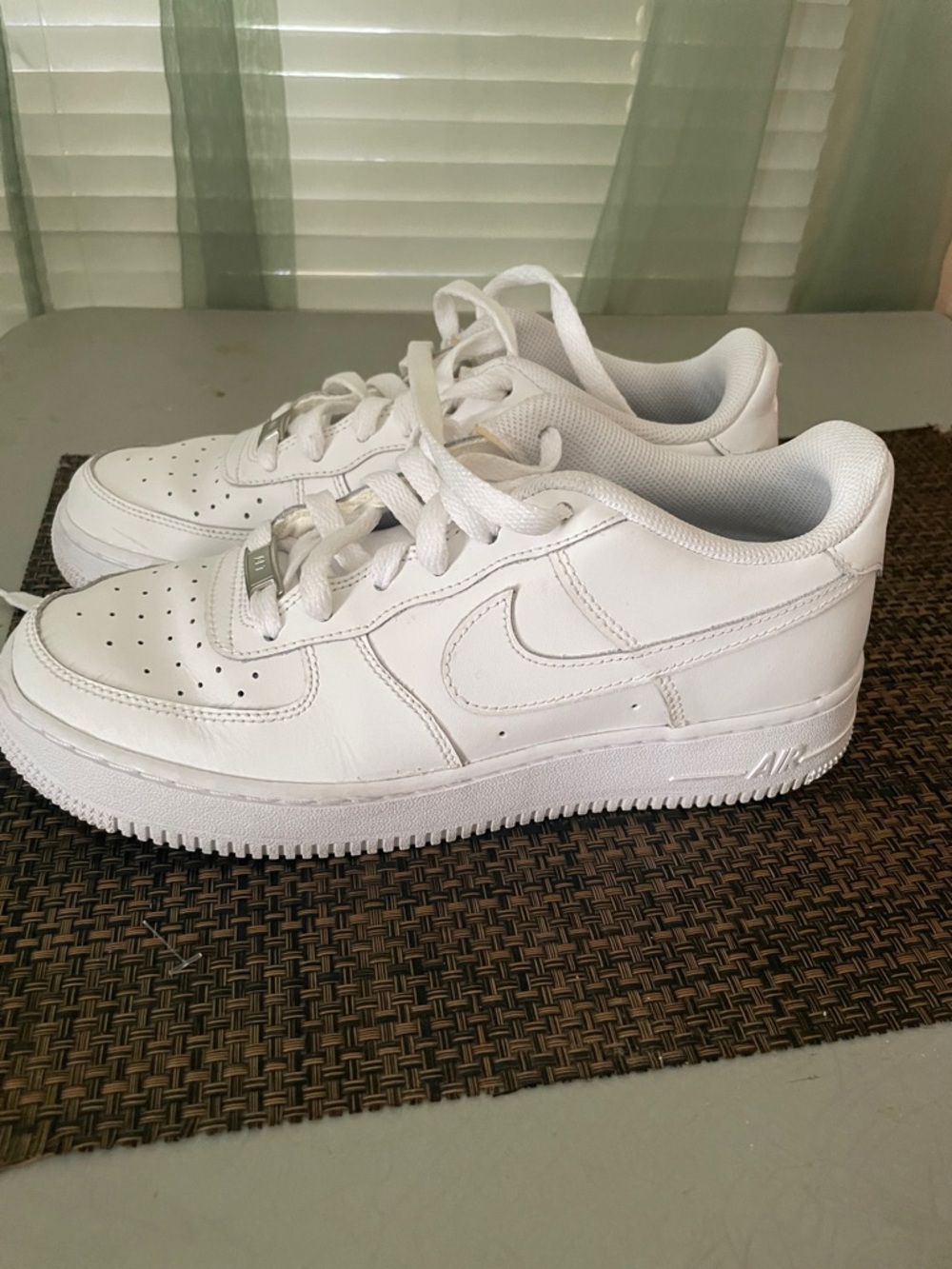 Nike Air Force 1 Low white sneakers - Picture 3 of 6